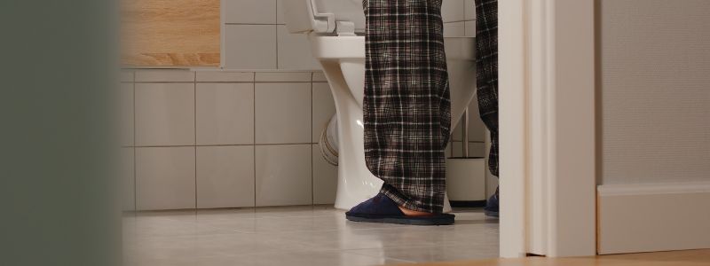 Dor e dificuldade ao urinar podem ser sintomas de doenças graves